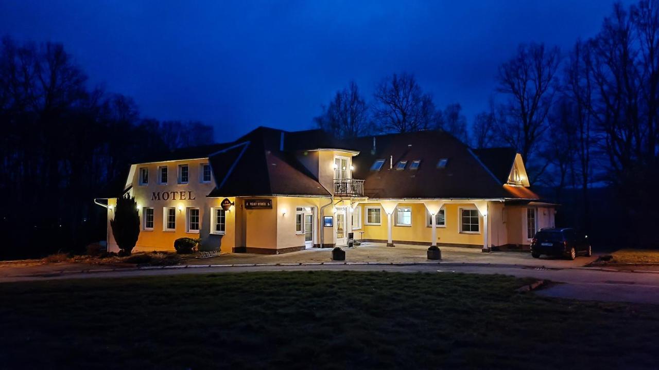 Motel Velky Rybnik Pelhřimov Esterno foto